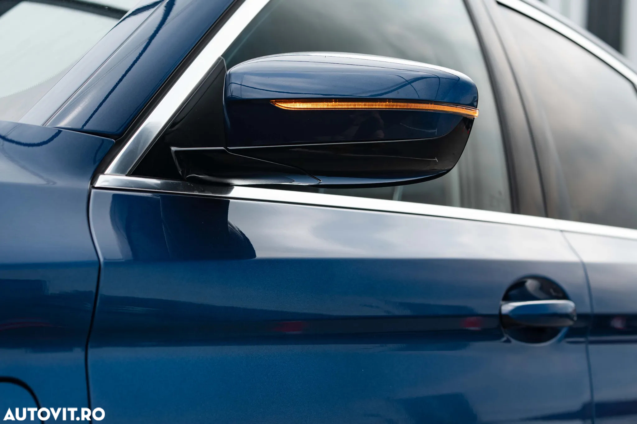 BMW Seria 5 530e Aut. Luxury Line - 33