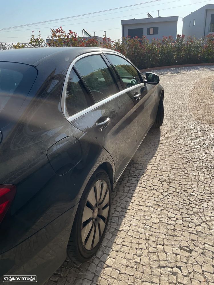 Mercedes-Benz 350 - 1