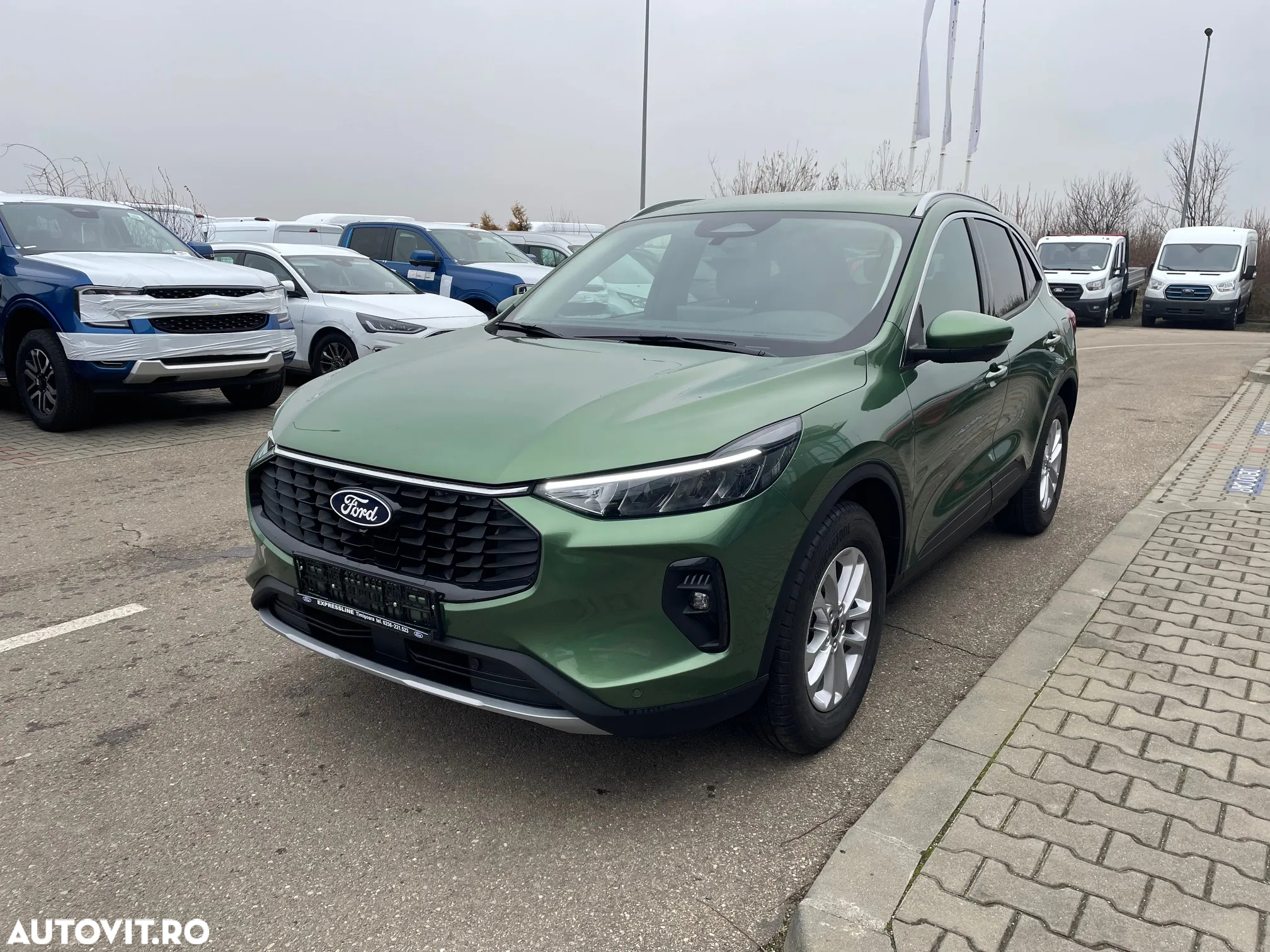 Ford Kuga 1.5 EcoBoost A8 FWD Titanium - 2