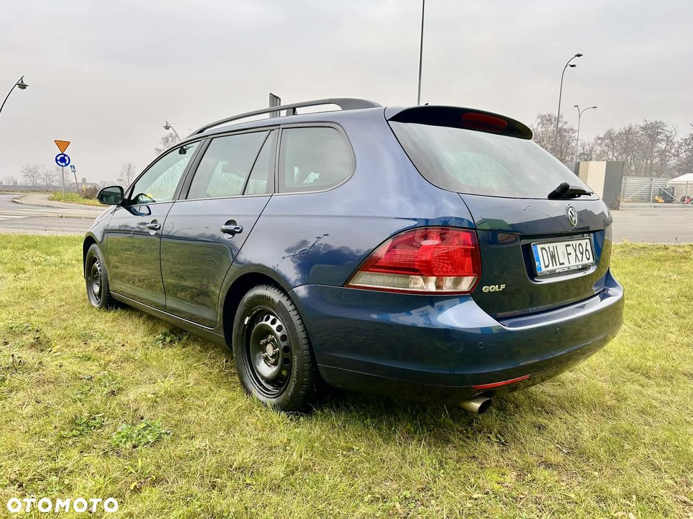 Volkswagen Golf 1.6 TDI Comfortline DSG - 23