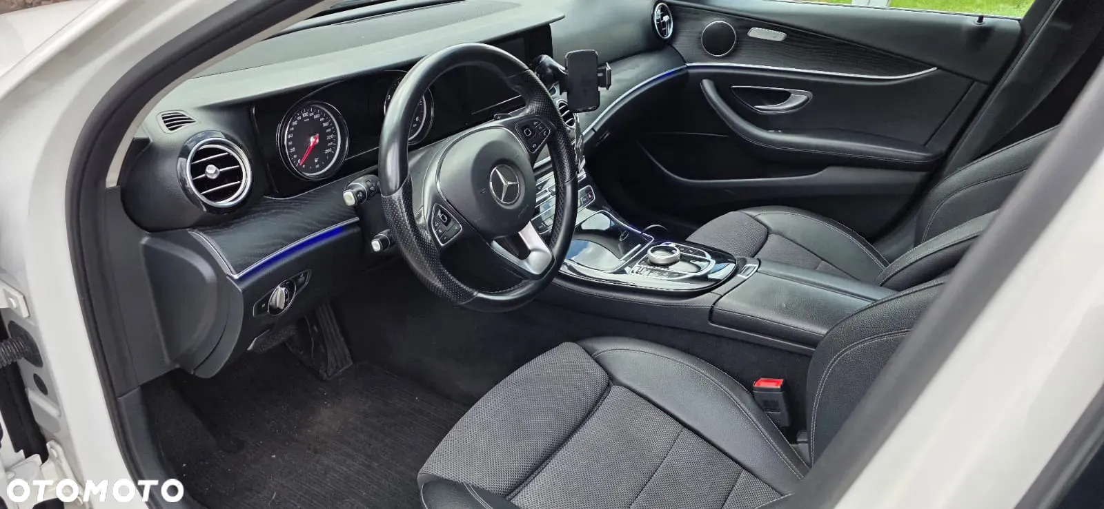 Mercedes-Benz Klasa E 220 d 9G-TRONIC - 7