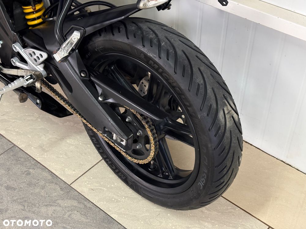 Yamaha YZF - 10