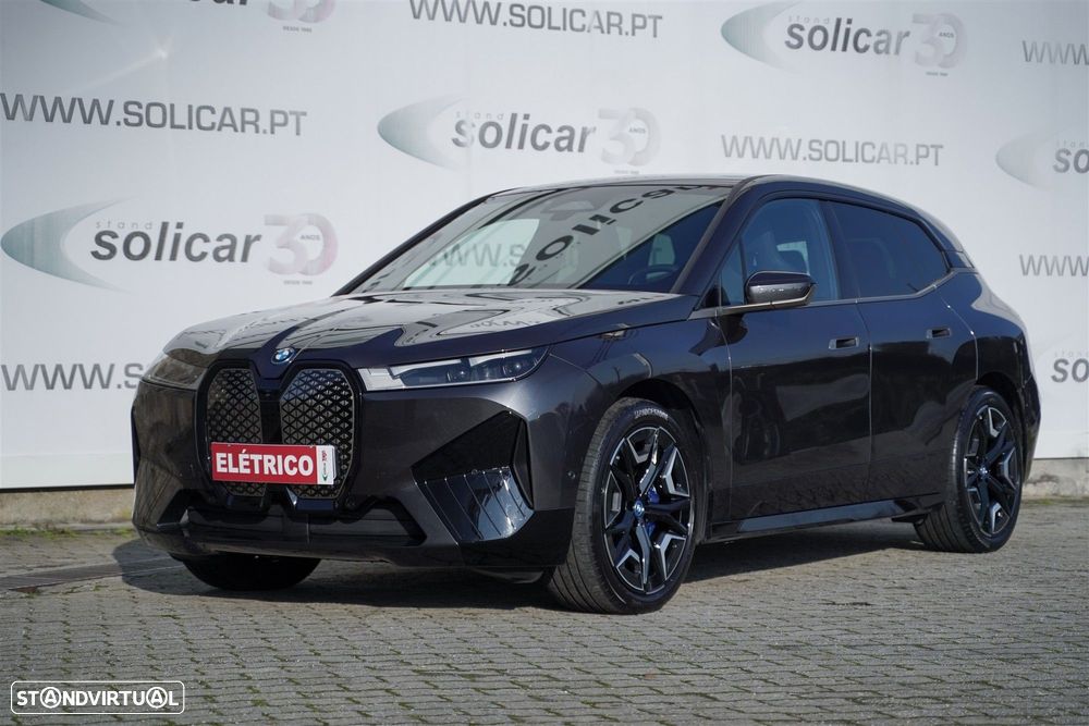 BMW iX xDrive 40 Pack Desportivo - 1