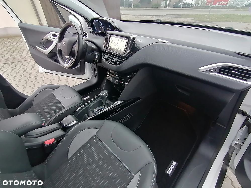 Peugeot 2008 PureTech 110 GPF Stop&Start EAT6 Active - 25