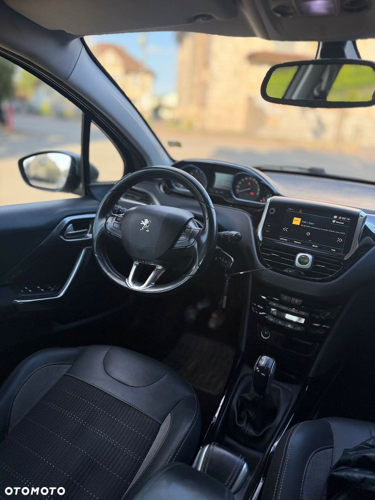 Peugeot 2008 - 11