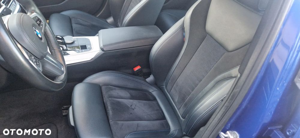 BMW Seria 3 318i M Sport - 8