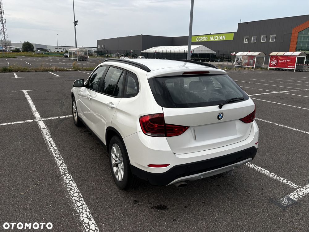 BMW X1 xDrive18d xLine - 14