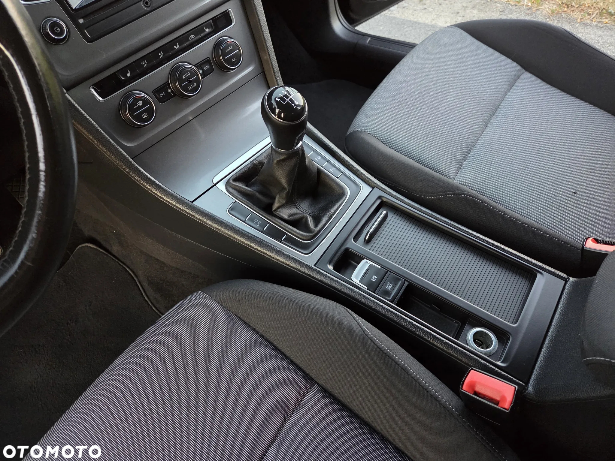 Volkswagen Golf VII 1.2 TSI BMT Trendline Perfectline - 16