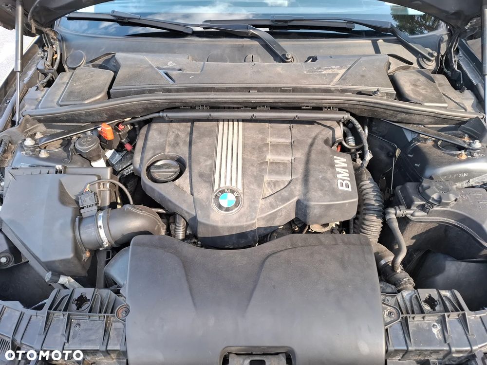 BMW Seria 1 118d DPF - 15