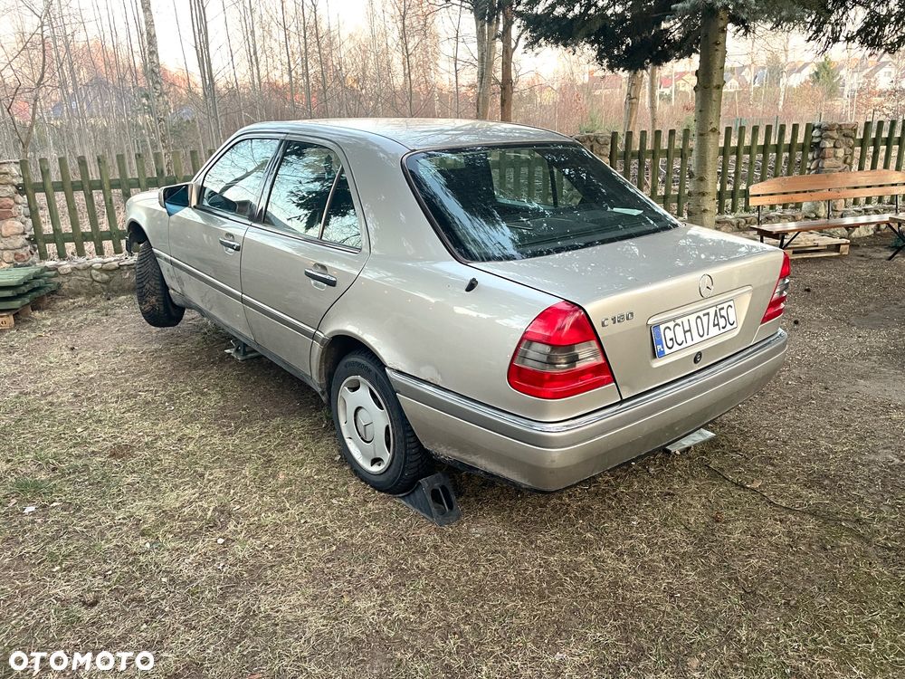 Mercedes-Benz Klasa C - 2