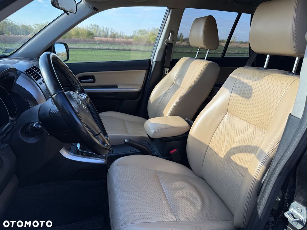 Suzuki Grand Vitara 2.4 Comfort+ - 6