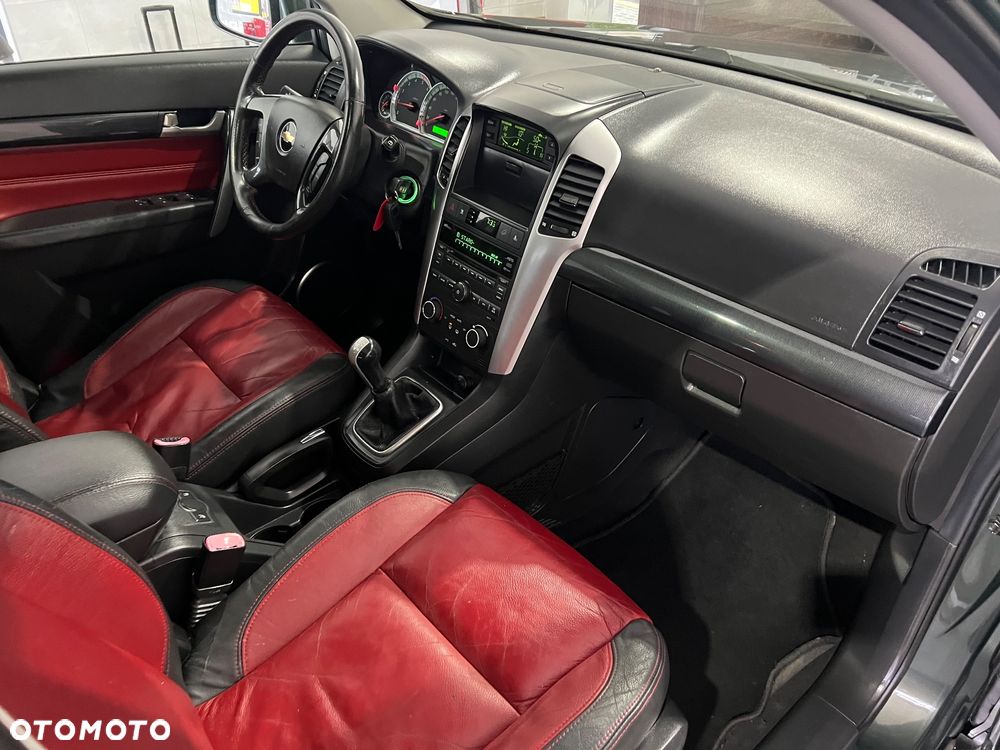 Chevrolet Captiva 2.0 2WD 7 Sitzer LS Family Edition - 29