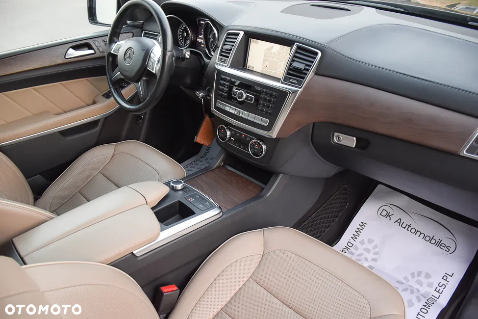 Mercedes-Benz GL 350 BlueTec 4-Matic - 24