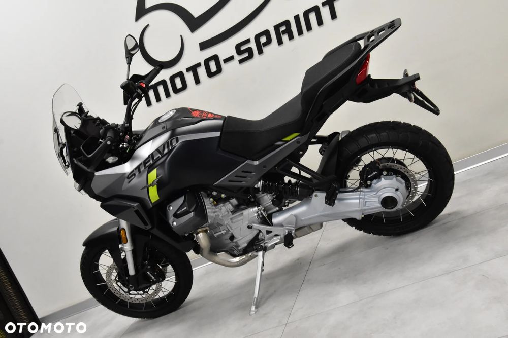 Moto Guzzi Stelvio - 11