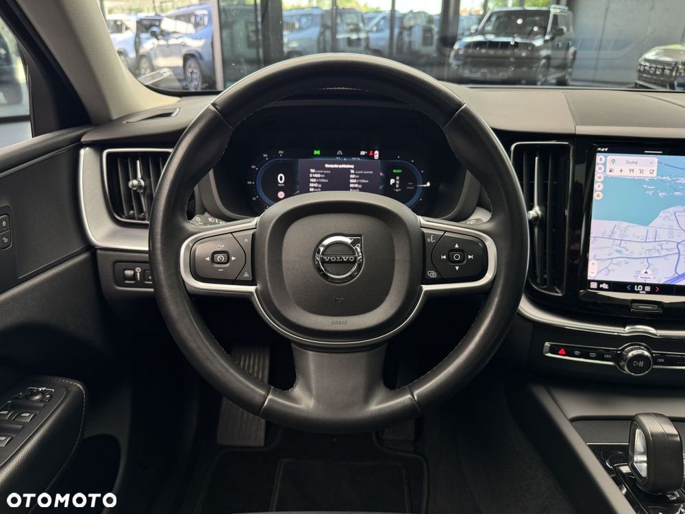 Volvo XC 60 T6 Plug-In Hybrid AWD Inscription - 18