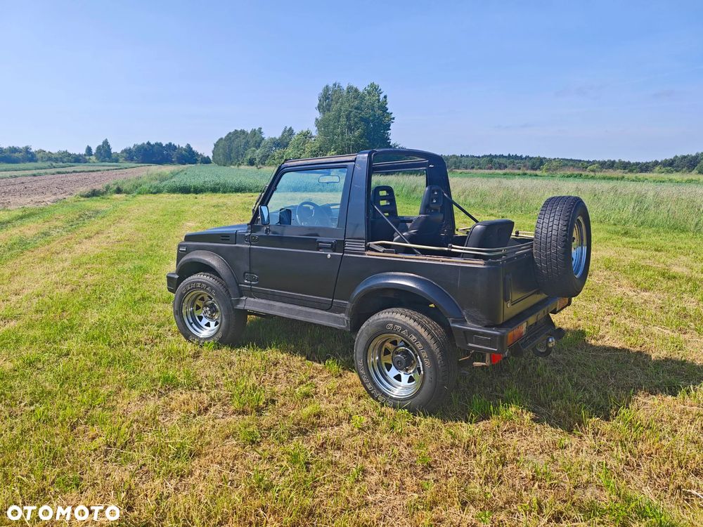 Suzuki Samurai - 3