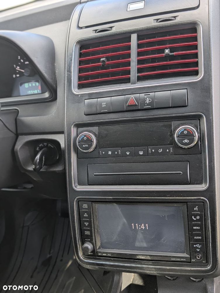 Dodge Journey 2.0 CRD SE - 8