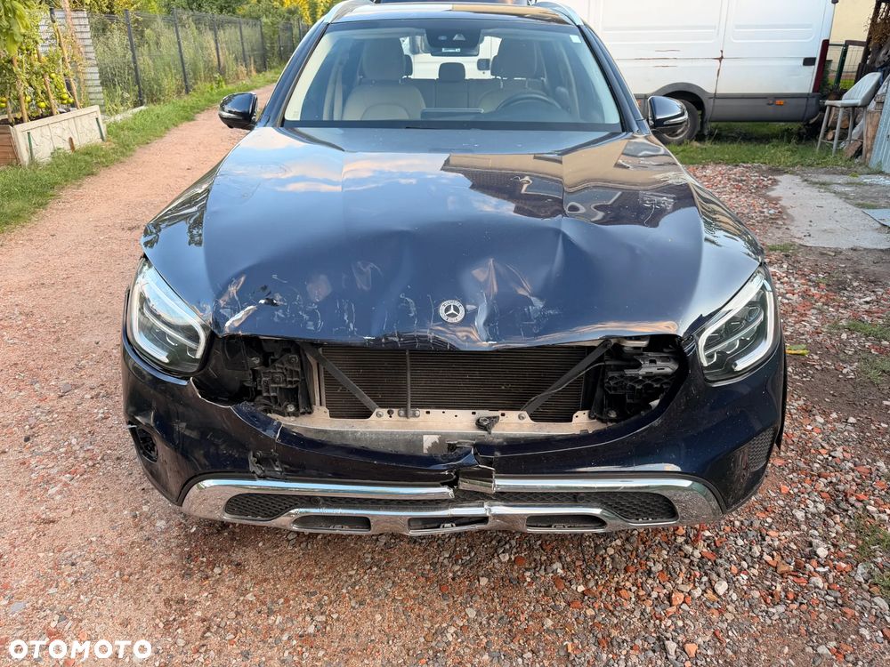 Mercedes-Benz GLC ver-300-4matic-9g--tronic-amg-line - 17