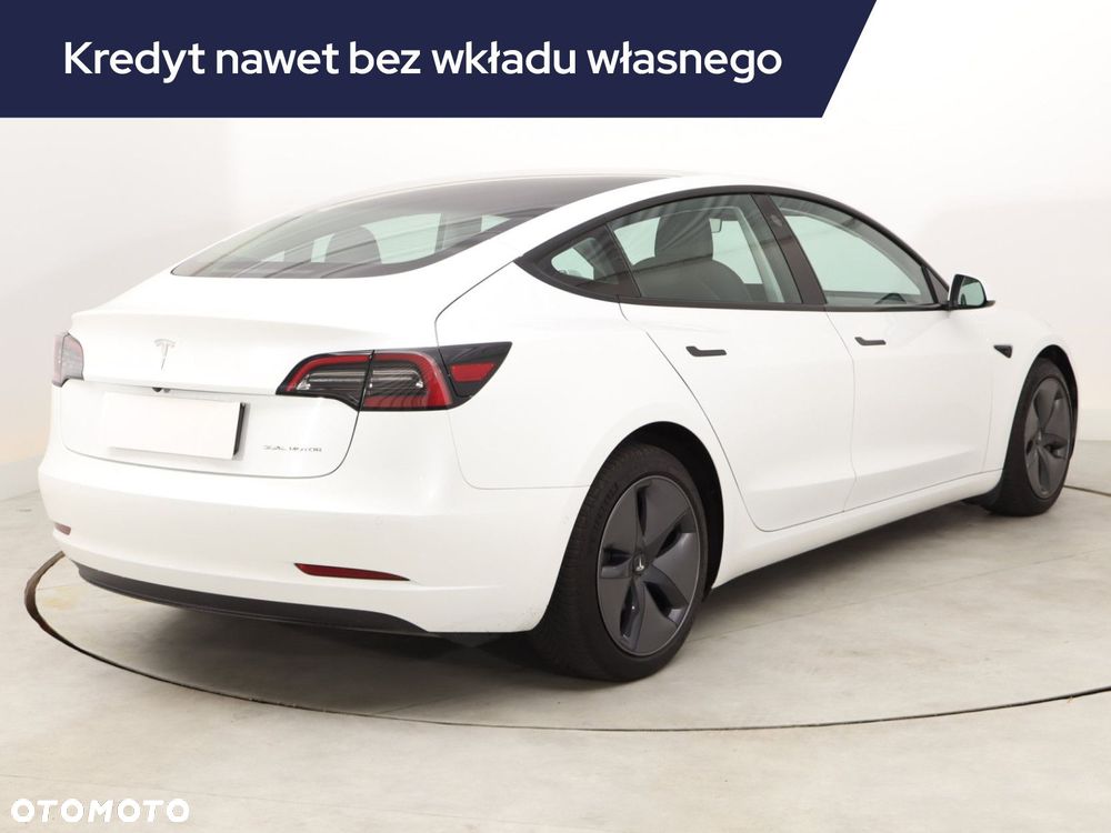 Tesla Model 3 - 7