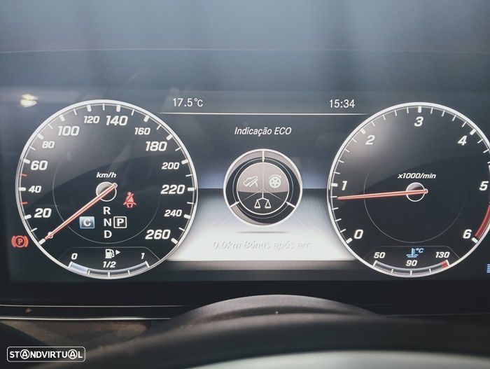 Mercedes-Benz E 220 d Exclusive Line - 23