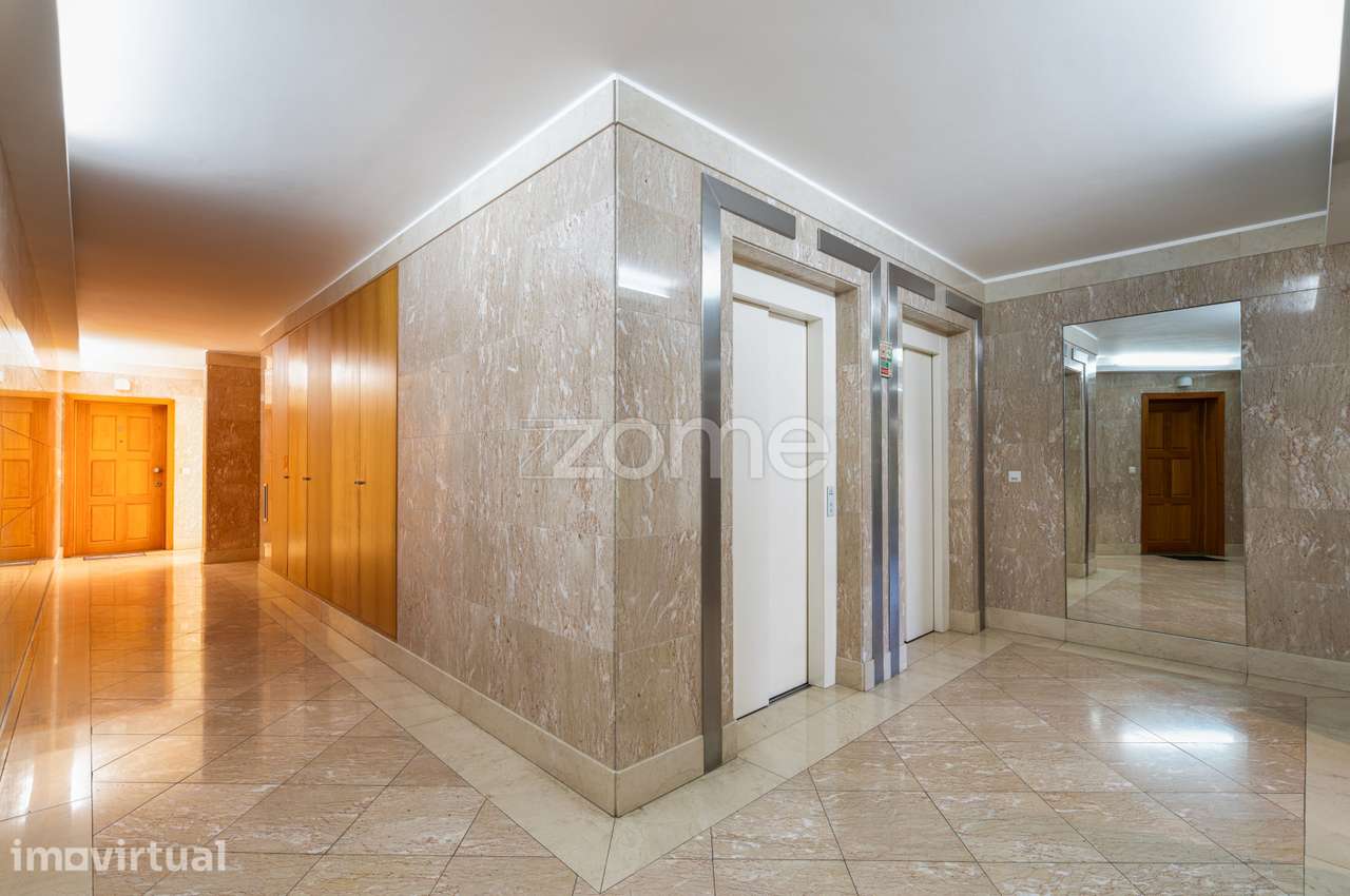 Apartamento T2 em Condomínio Privado, Funchal - Grande imagem: 3/31
