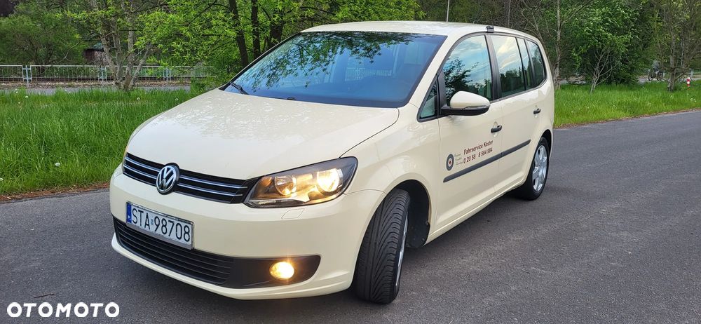 Volkswagen Touran - 1