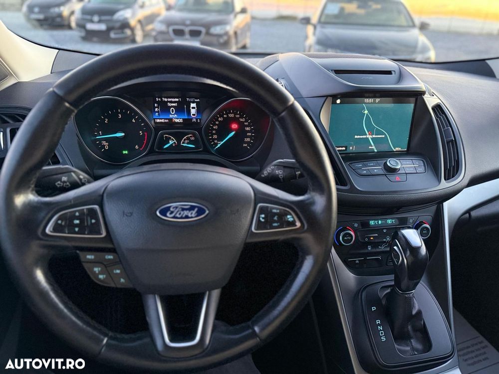 Ford Kuga 2.0 TDCi 2x4 Aut. Cool & Connect - 6