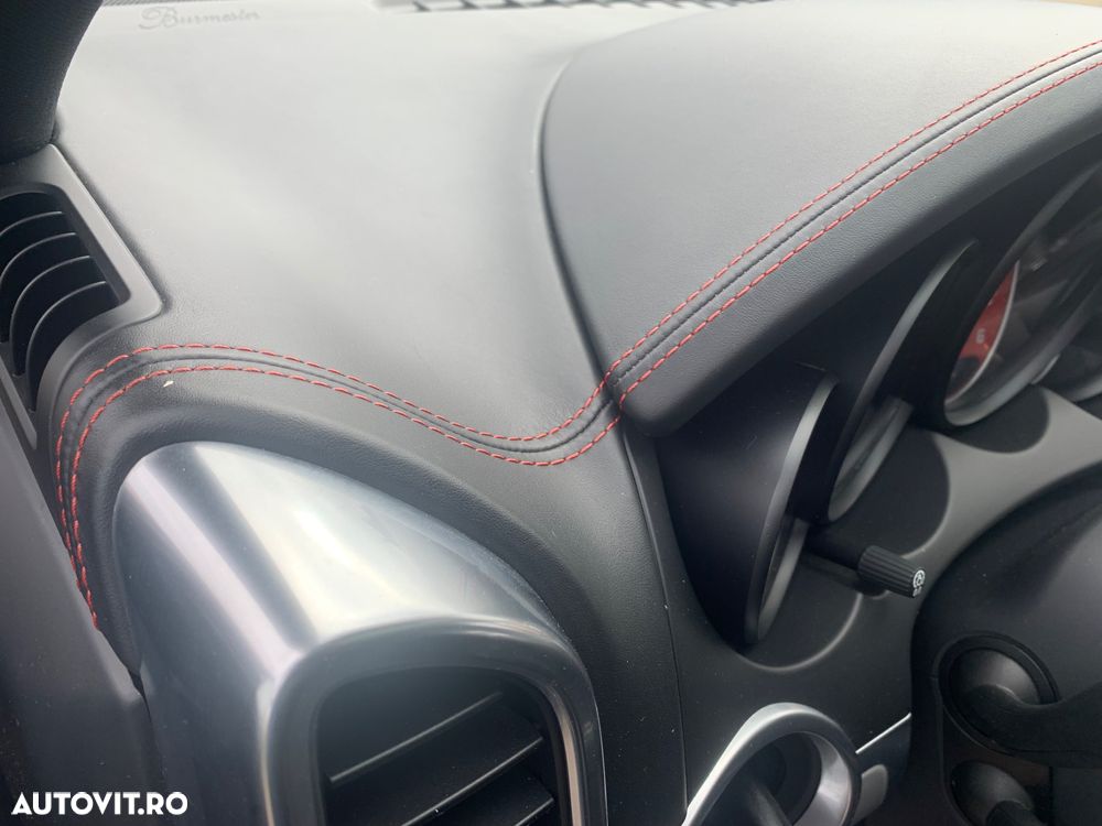 Porsche Cayenne - 29