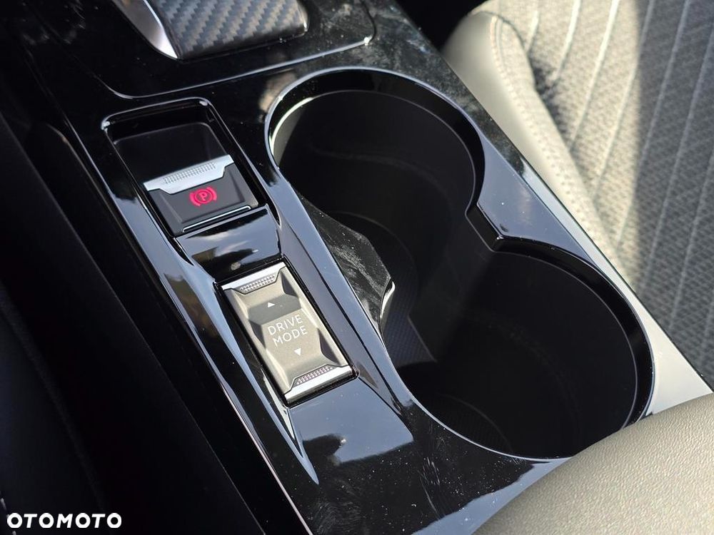 Peugeot 2008 PureTech mHEV Allure e-DCS6 - 19