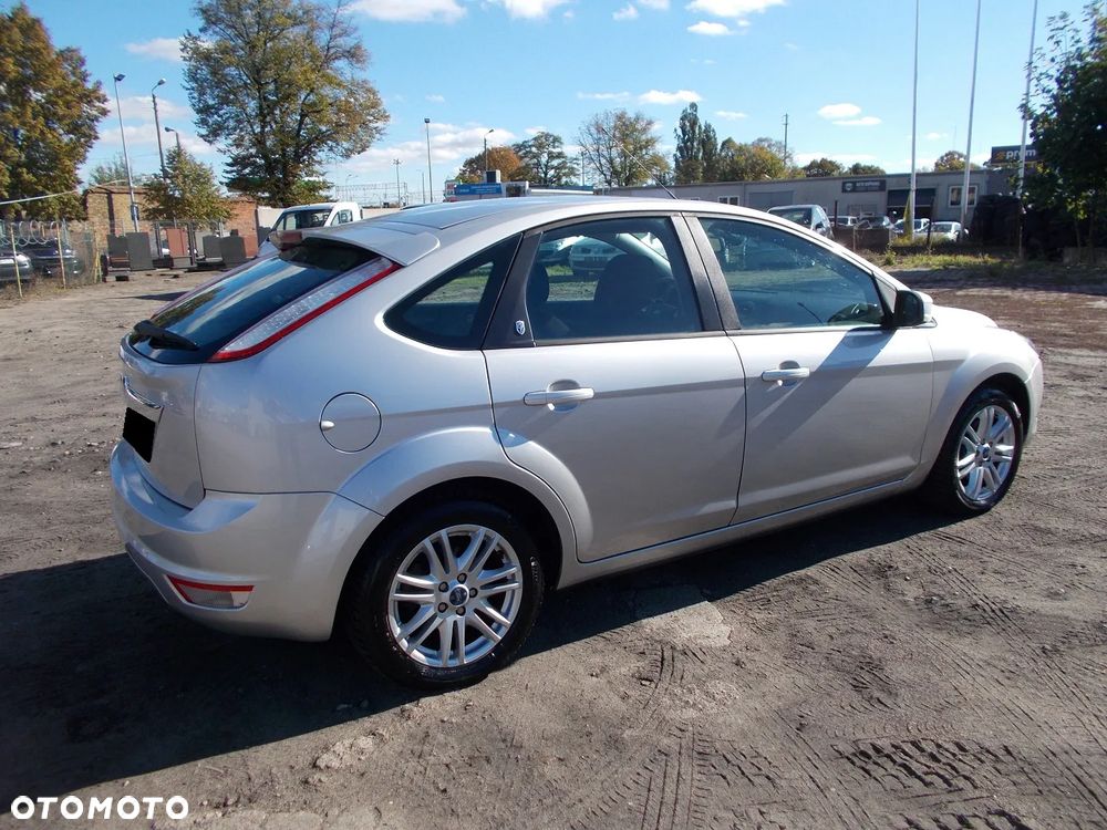 Ford Focus 1.8 Ghia - 3