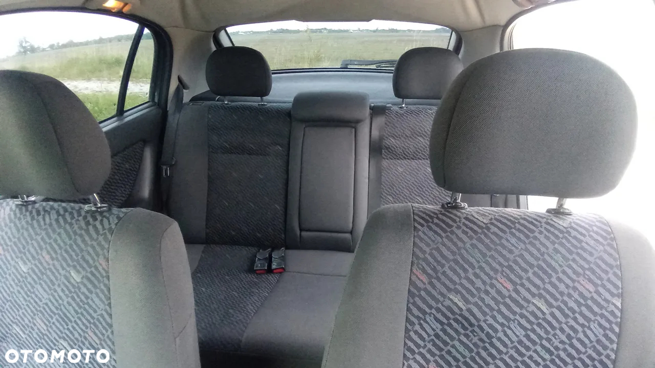 Opel Astra - 22