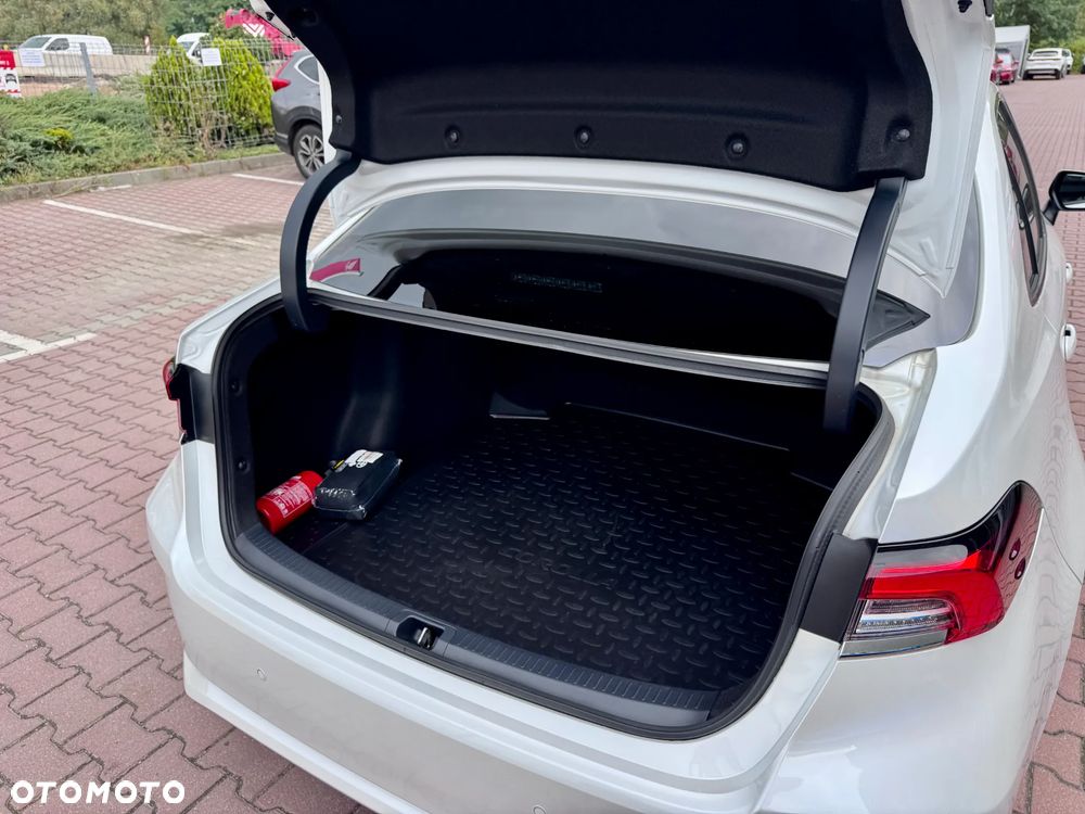 Toyota Corolla 1.8 Hybrid Style - 22