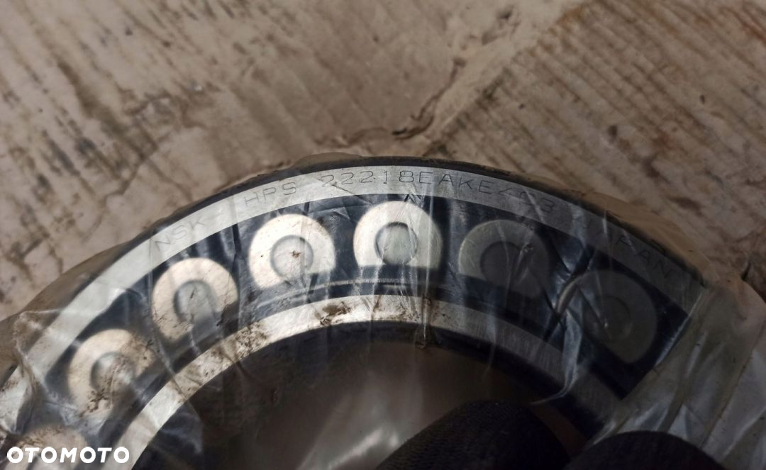 Łożysko baryłkowe dwurzędowe 22218 EAKE4C3 HPS NSK - 2