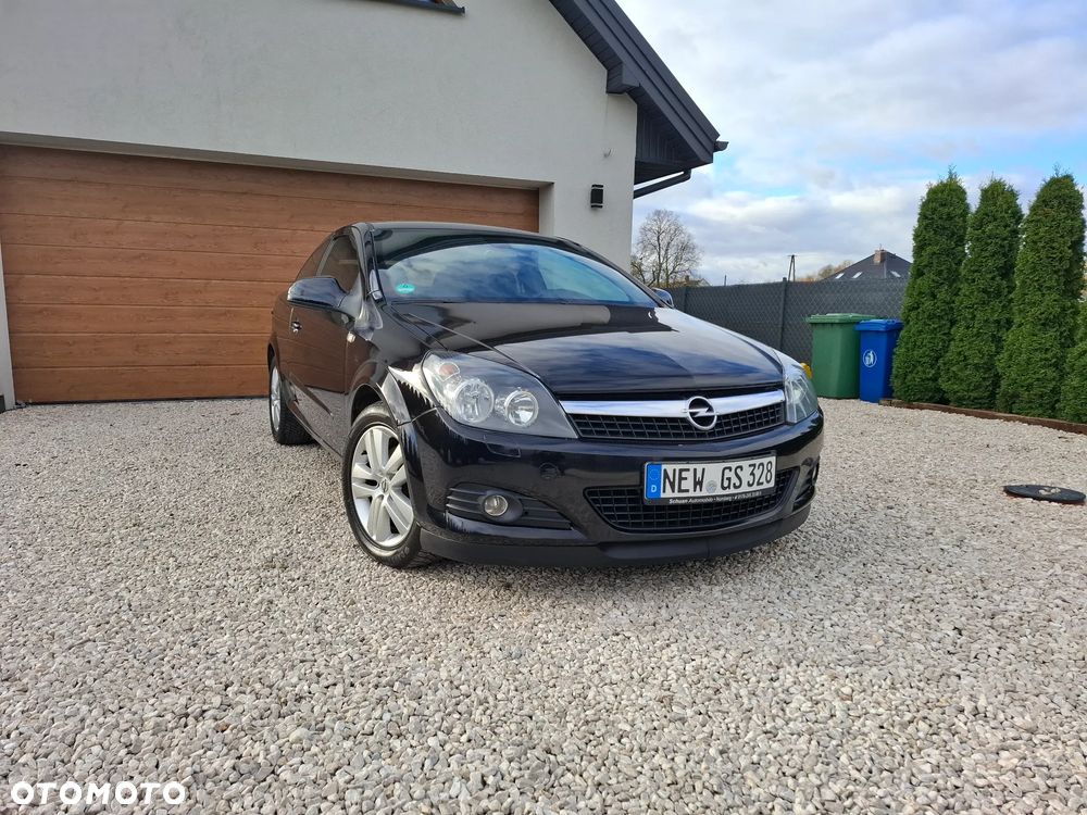 Opel Astra GTC 1.6 Easytronic Edition - 2
