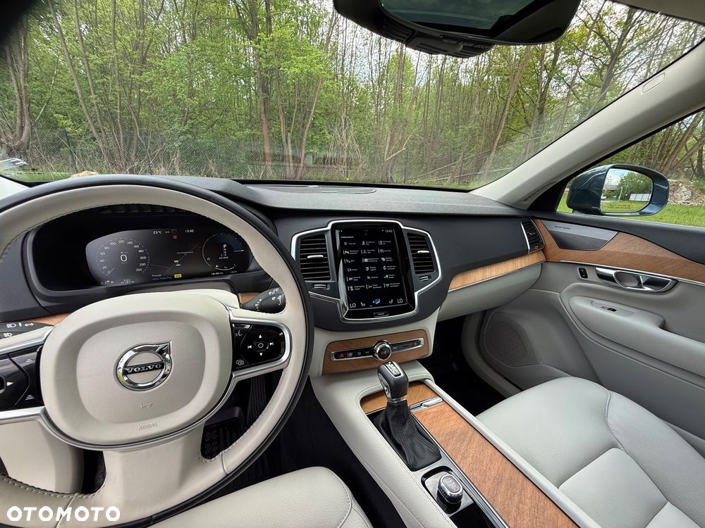 Volvo XC 90 T6 GPF AWD Momentum 7os - 18