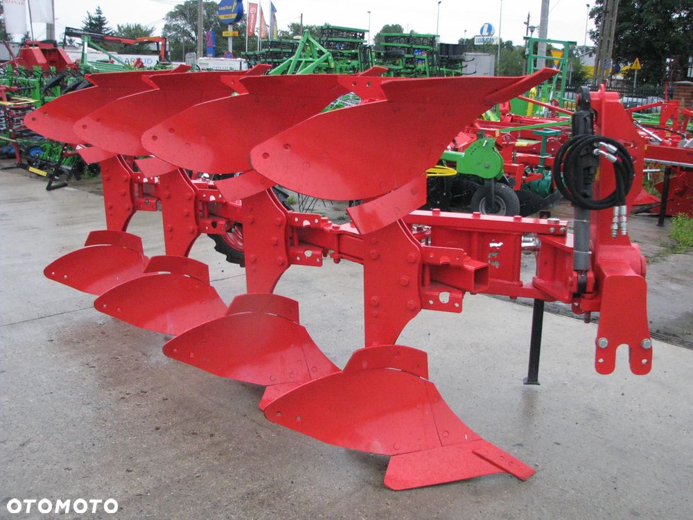 Akpil Pług obrotowy KM-180HP, KM-80R, Mix-Due, KM-80, Euro-Masz PO-4, POM4,  Bomet U-064/1, Pług jednobelkowy Akpil Mix-40, Wirax U018, Euro-Masz PJ4, PJR-4, PJM-4, Pług zagonowy - ramowy Akpil CZH350, CZH400, Euro-Masz Atlas PZ-3, PZ4 - 24