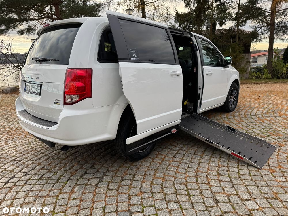 Dodge Grand Caravan 3.6 R/T - 4