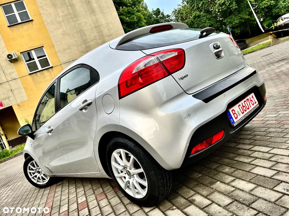Kia Rio 1.4 Dream-Team Edition - 8