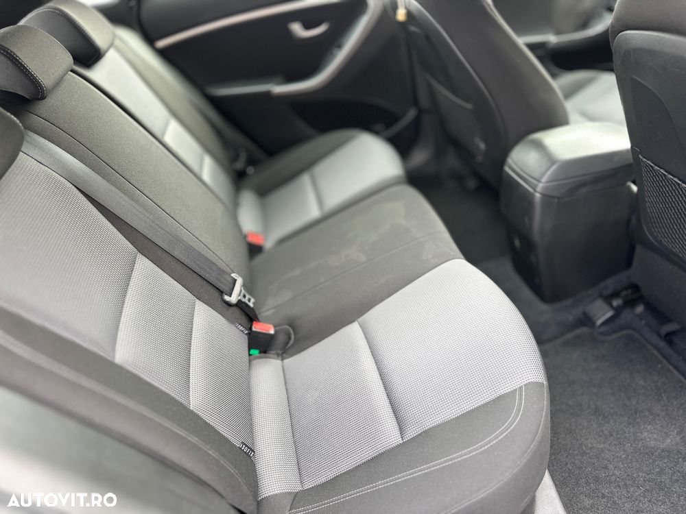 Hyundai i30 1.6 CRDI TPMS Highway Heat+ - 7