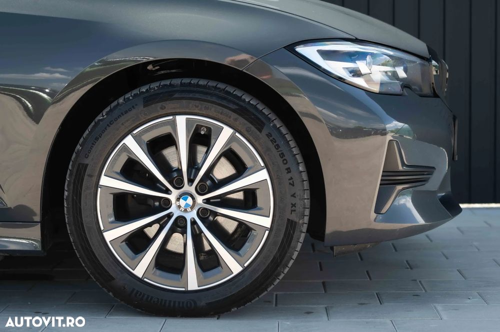 BMW Seria 3 320d xDrive Aut. Sport Line - 26