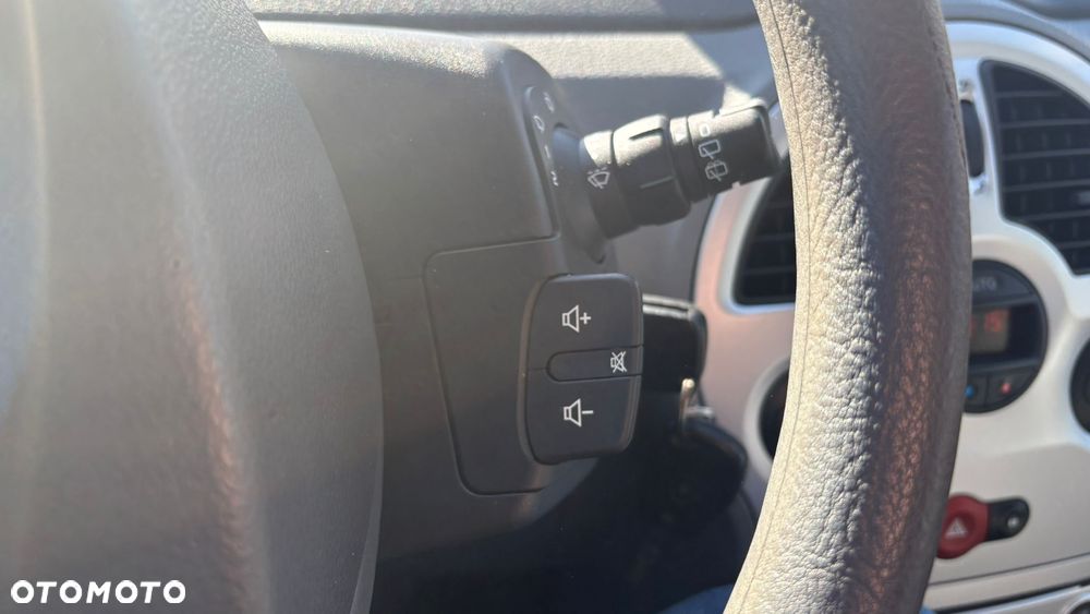 Renault Modus 1.5 dCi FAP Night and Day - 16