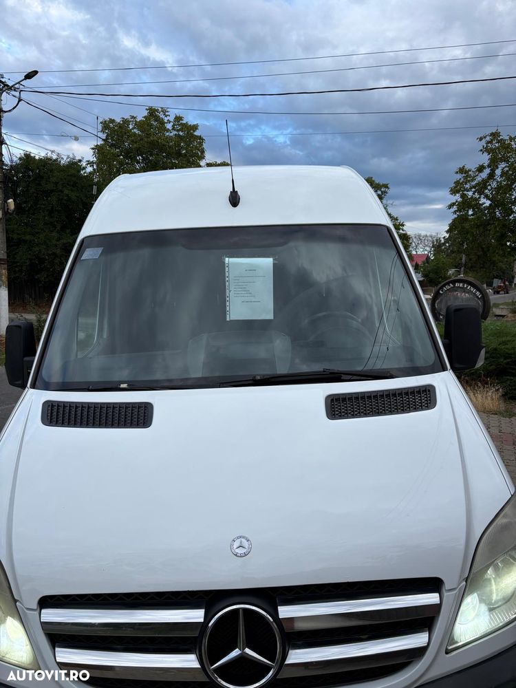 Mercedes-Benz Sprinter - 1