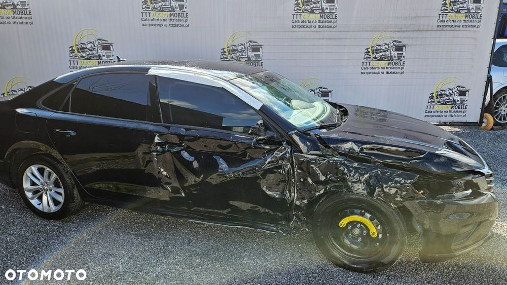 Volkswagen Passat - 13