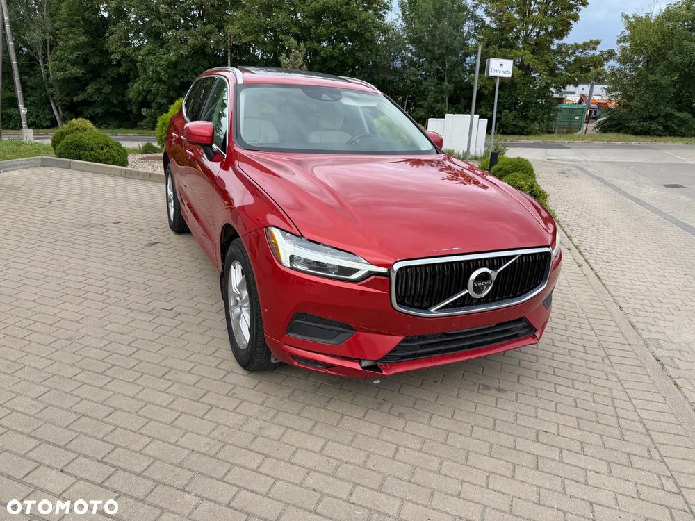 Volvo XC 60 T5 AWD Momentum - 2