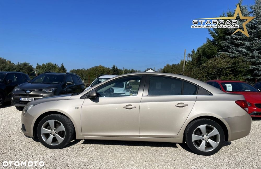 Chevrolet Cruze - 8