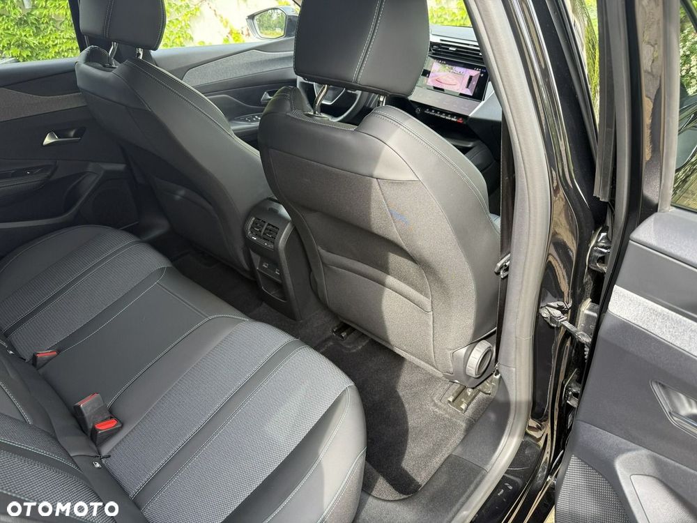 Peugeot 308 BlueHDi 130 EAT8 Allure - 11
