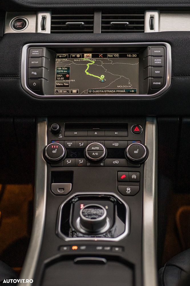 Land Rover Range Rover Evoque - 32