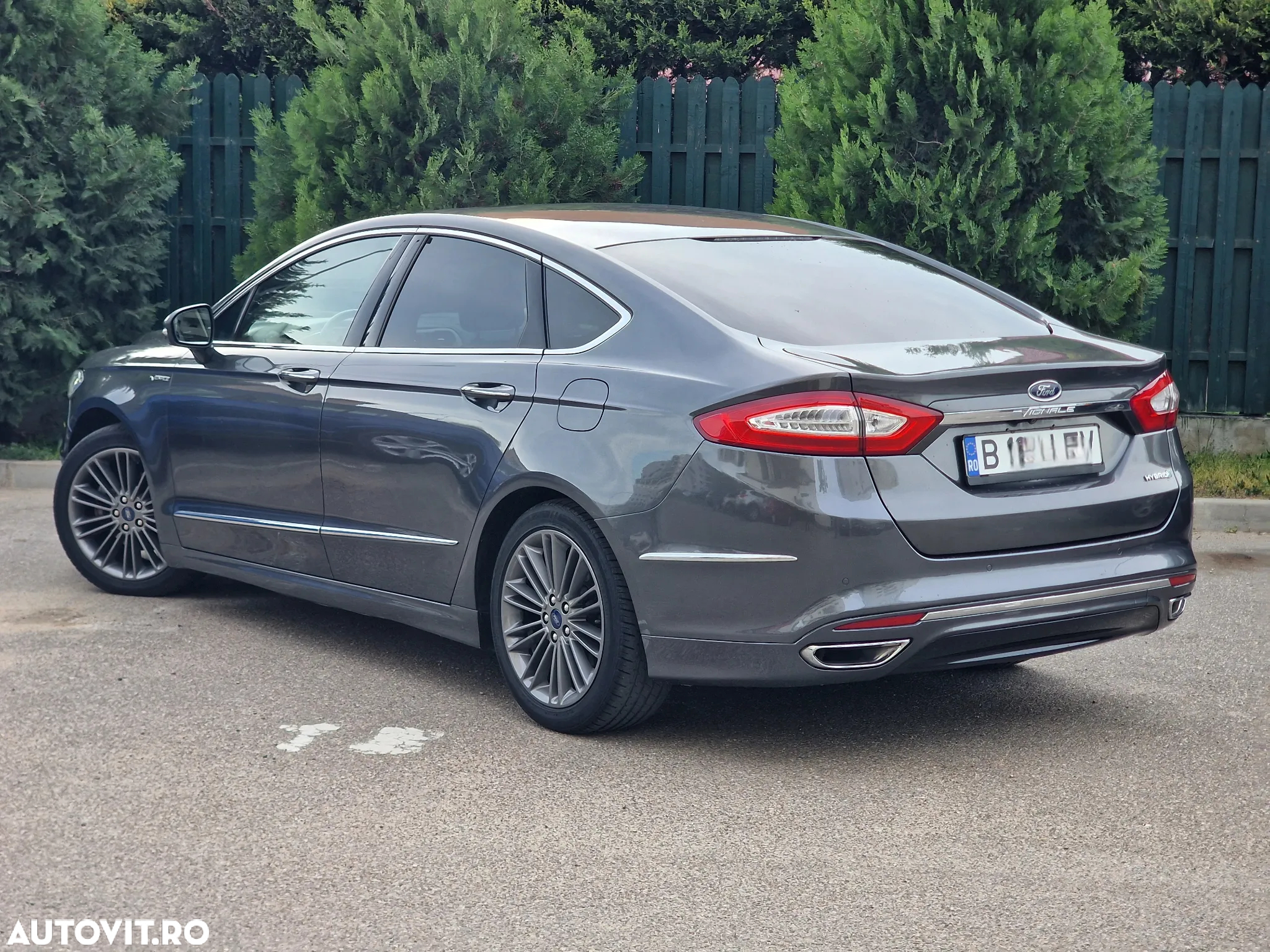 Ford Mondeo Vignale 2.0 Hybrid - 2