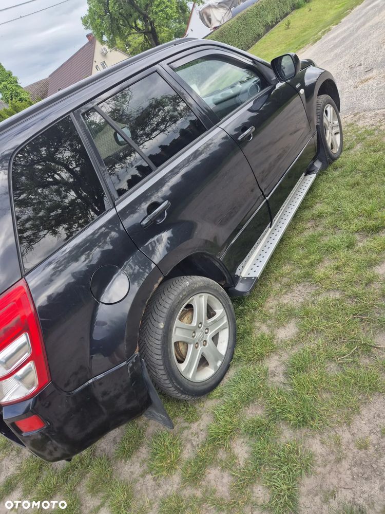 Suzuki Grand Vitara 1.9 DDiS - 2