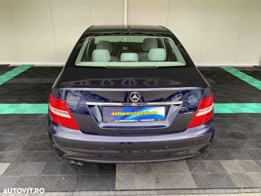 Mercedes-Benz C - 4